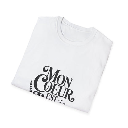 Mon Coeur Est Libre Tee – Romantic French Saying Shirt